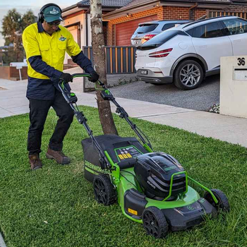 Lawn Mowing - Mr Lawn Guru